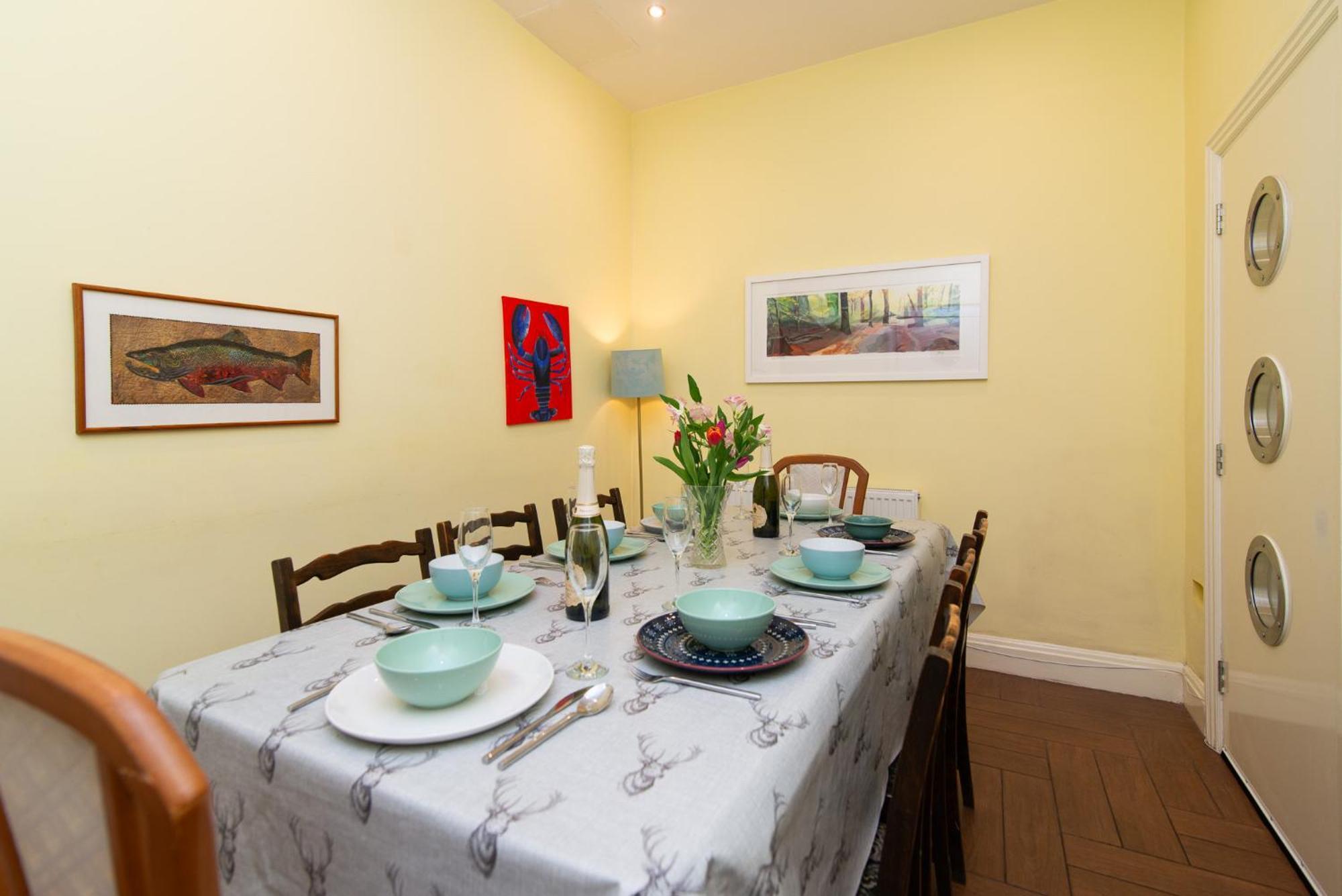Spacious Retreat With River Views Near Peak District Матлок Экстерьер фото