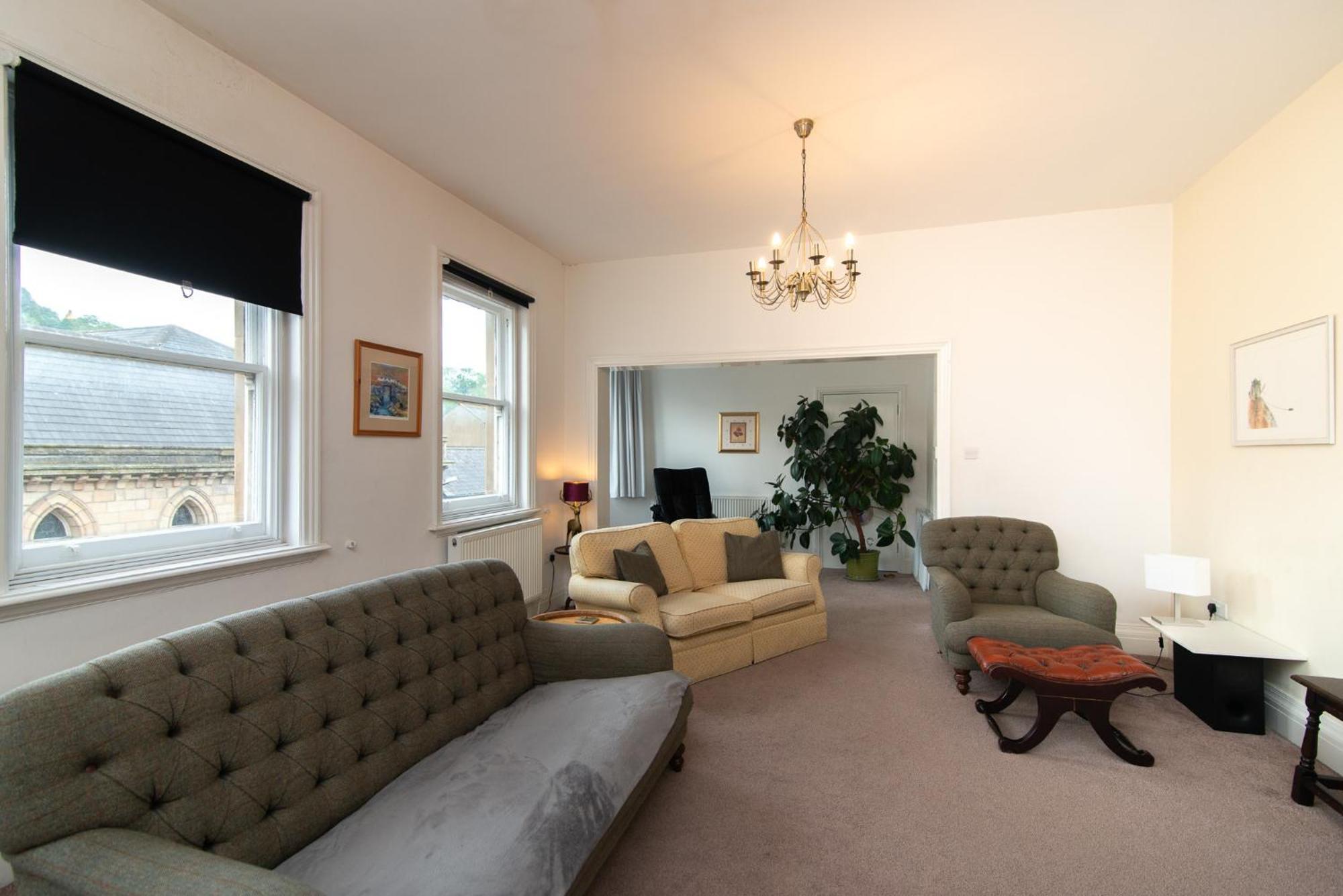 Spacious Retreat With River Views Near Peak District Матлок Экстерьер фото